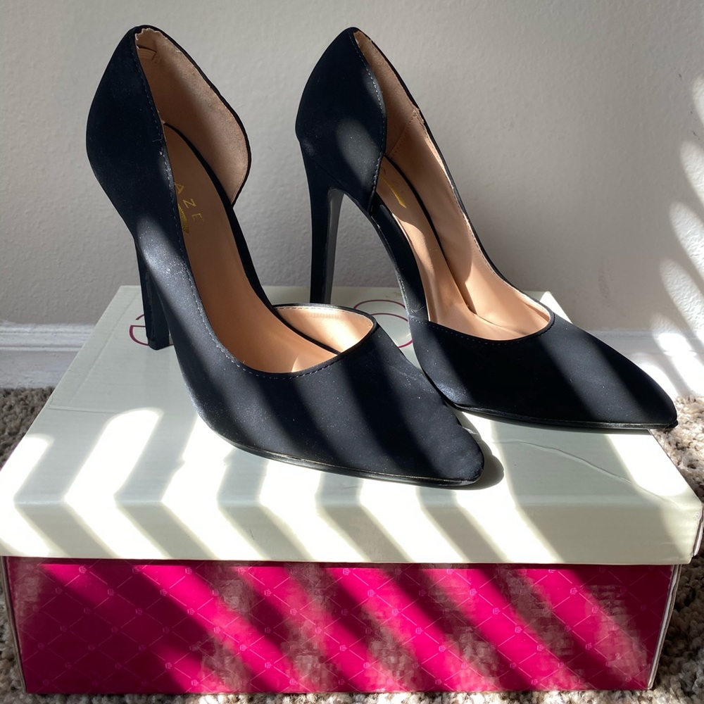 Classic black pumps